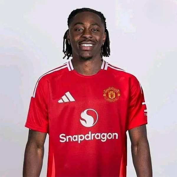 曼联剑指明夏新边锋，拉爵的追悔与球探的寻觅之旅