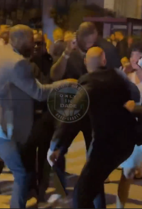 詹姆斯迈阿密派对曝光 被球迷近距离合影吓一跳