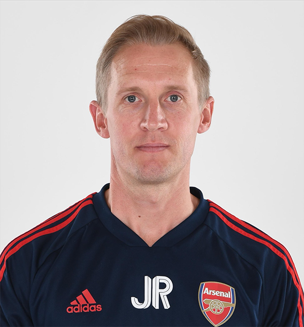 曼联又挖阿森纳体能师 本赛季挖队医后仍伤兵满营遭吐槽