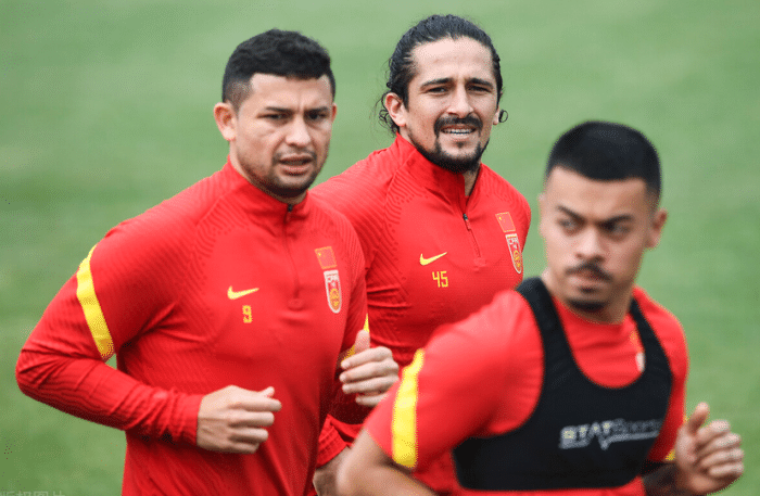 官宣离开！10冠之星“留洋”，下家=赚2880万，失高薪仍忠于国足