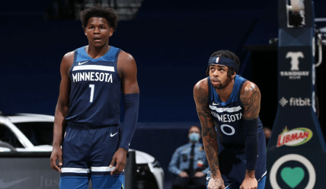 情商负分！三球刚报销拉塞尔提前祝贺队友：爱德华兹年度最佳新秀