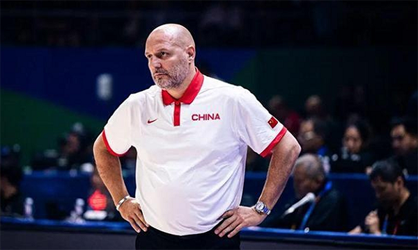 小组赛最终排名！美国领衔8队全胜，中国男篮垫底，奥运资格悬了