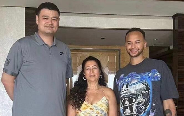 豪赌世界杯！中国男篮冲击奥运会，被指功利，老梁曾针对解读