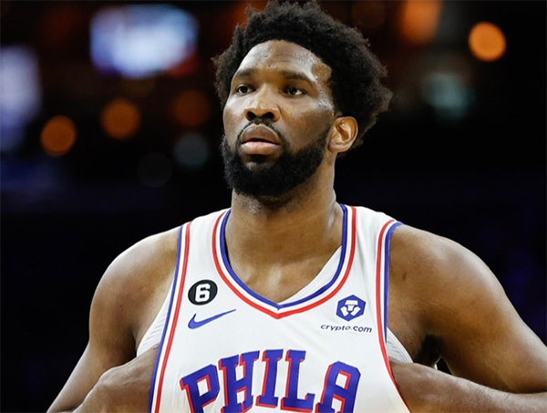 曝恩比德或明夏申请离队！哈登仍未归队真因：把母亲健康放在第一位