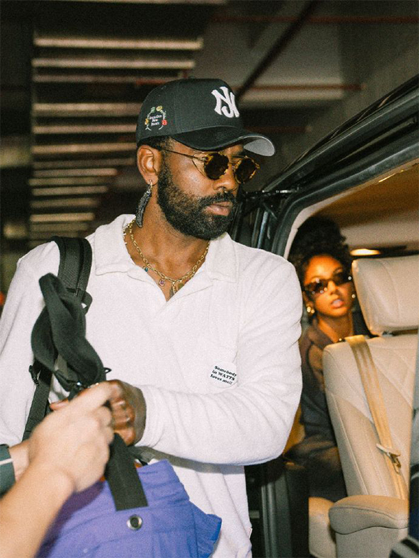 欧文开启中国行，飞抵厦门帅气提球，即将揭幕欧文艺术学院