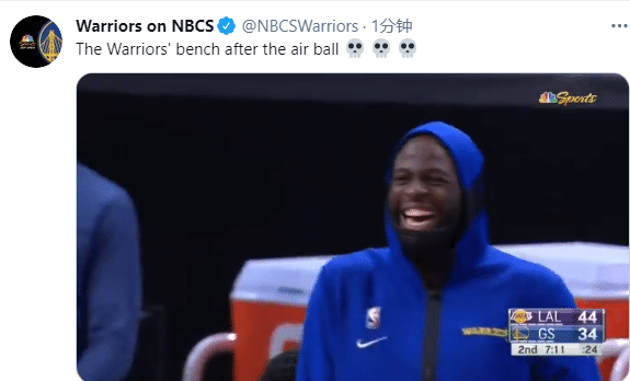 库兹马罚球三不沾！勇士替补席疯狂庆祝，库里格林大笑，詹皇反应抢镜
