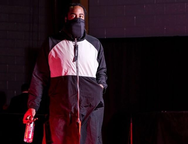 火箭7战5套首发！伍德复出主帅再次变阵，豪斯：我很快能回来