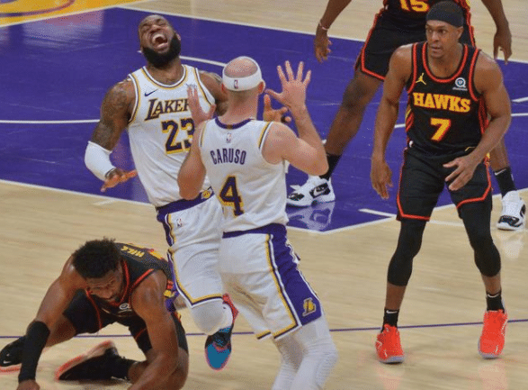 遗憾+祝福！名记曝当红新星骨折报销，名嘴：对NBA打击太大