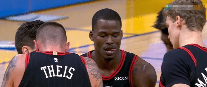 32+6！库里仅“半个屁股”仍炸裂，追梦超神：Logo三分+克莱庆祝抢镜！