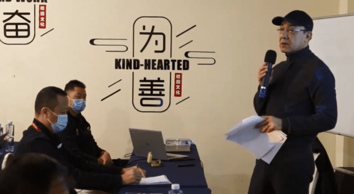 继贝帅后，阿的江也给CBA裁判上课！姚明现场观摩总结一针见血！