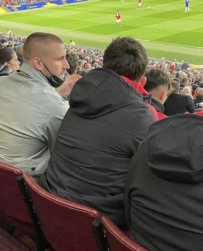 曼联取消左闸25万周薪新合同，自动续约一年！征服滕哈格才给加薪