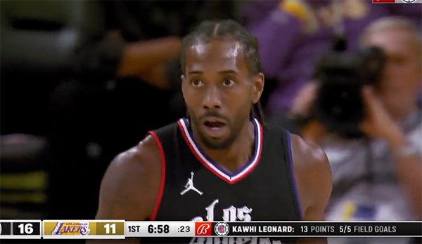 小卡单节18分打爆湖人：无视詹姆斯连中三分 哈登观战大金链抢镜