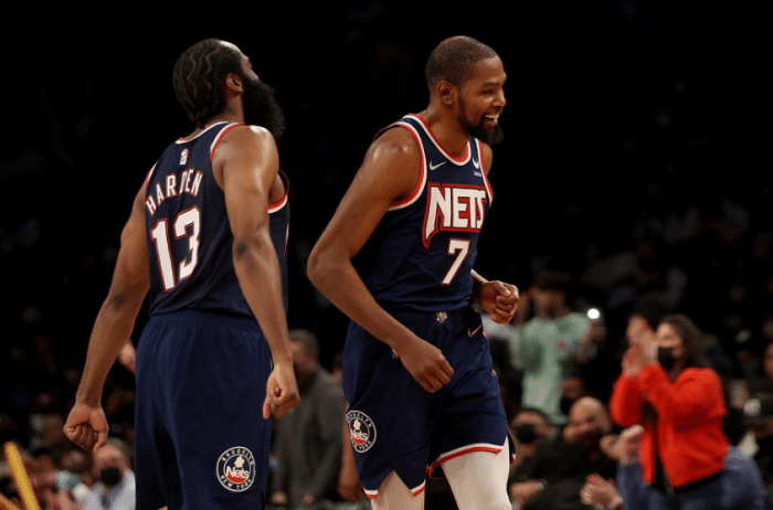 篮网遭逆转杜登一脸沮丧，轰34+13+12！哈登30+三双创纪录