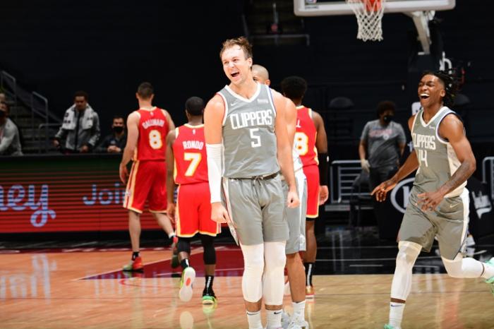 1700万！伦纳德又签下一大合同！别想了29支球队！快船直奔总冠军