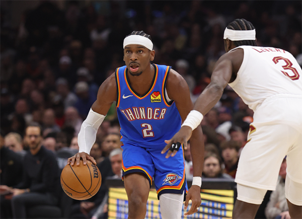 15连胜戛然而止？！雷霆败北背后，亚历山大的挣扎与无奈