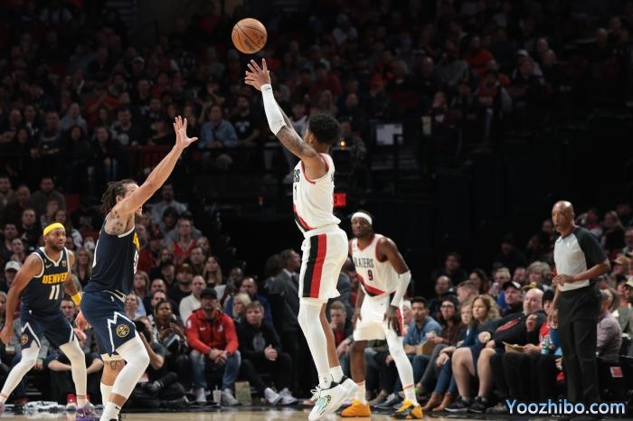 开拓者新星单节22分：3分钟6记三分创纪录 詹皇拼错名字直呼火爆