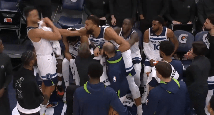 收官日两队内讧：戈贝尔挥拳打队友被赶回家 快船两将贴脸激烈争吵