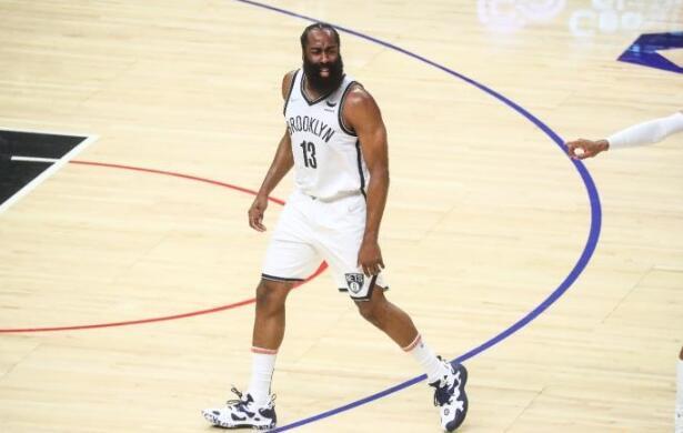 重返联盟第一！247投215中，NBA一分王归位，萧华也防不住他