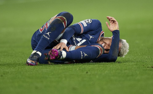 官方：内马尔将进行韧带手术 赛季报销缺席4个月