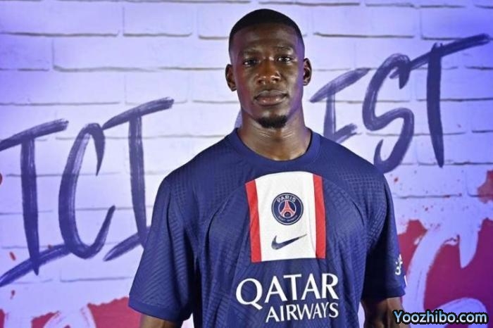 水晶宫官方：巴黎签下莱比锡后卫穆基勒，签约5年