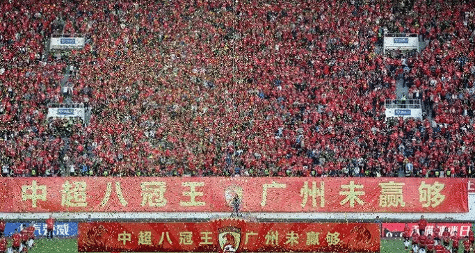 黯然降级！韩媒关注广州队降级，曾是亚洲顶级，郑智孤军奋战