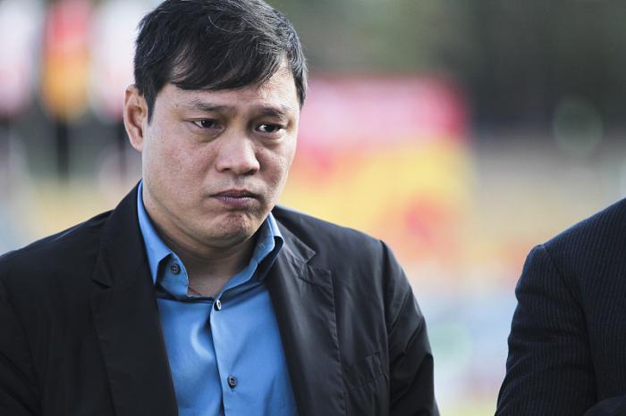 大家做个了断吧！足球对战篮球，范志毅和王仕鹏因为吐槽没完没了