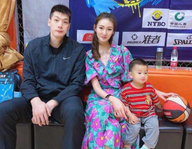 任骏飞新赛季专注球员身份，无缘广东男篮助理教练岗位