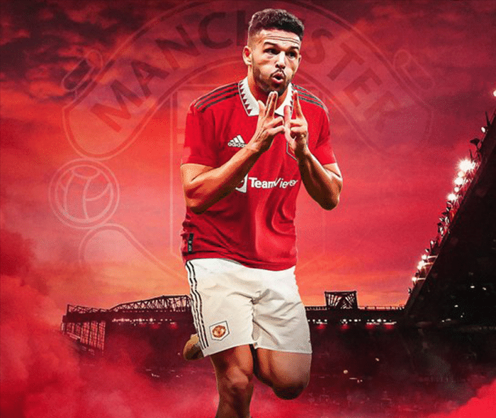 滕哈格同意曼联接洽1亿C罗迷弟，候选新中锋！德甲新亨利心向拜仁