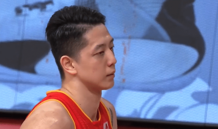 8连胜+锁定常规赛冠军！广东三后卫狂轰59分，连遭误判杜锋表情抢镜！