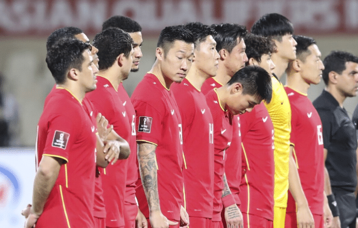 曝李铁正式告别！国足新帅二选一，名帅将上任，洋帅目标冲亚运会