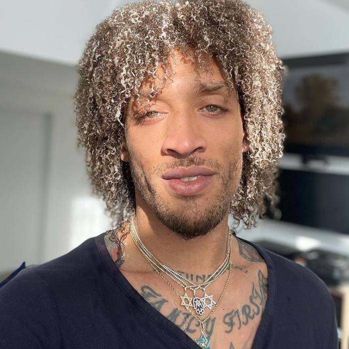 翻版乌布雷？比肩杜兰特的天才落选发展联盟，今日晒奇葩造型现身！