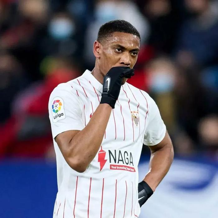 马夏尔出租后又跟主帅闹翻，曼联恐难卖掉！不听穆帅建议悔之晚矣