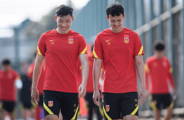 1-1到2-0！国足不败+2连胜，7人破门三线开花，韦世豪领衔3人受伤