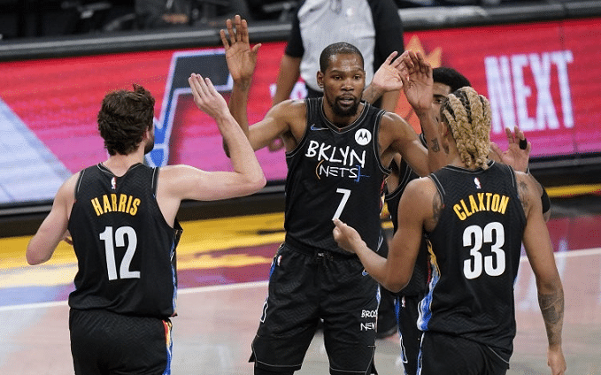 篮网一战刷爆纪录！赛后纳什盛赞欧文，解释杜兰特替补的原因