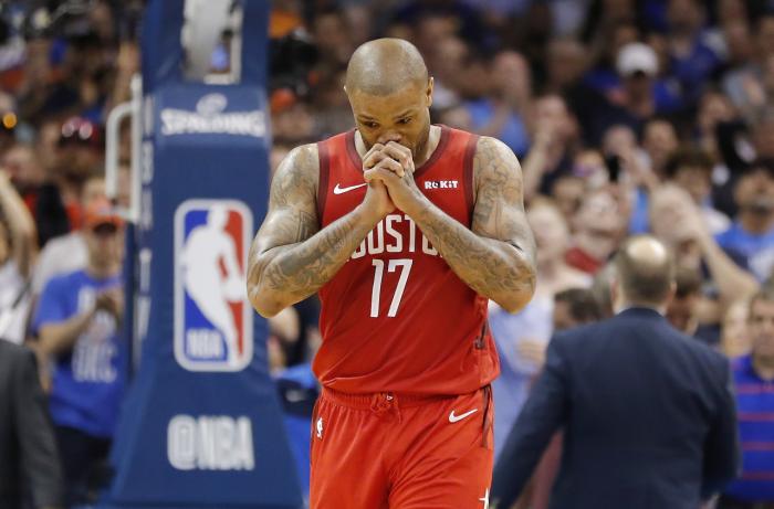 生涯顶薪！塔克续约雄鹿合同曝光