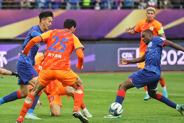 4天两赛！泰山队调整心态打亚冠，双外援回归，拿3分可能提前出线