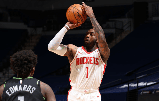 沃尔25中6冲上热搜！火箭0-22崩盘又创纪录，主帅赛后两个词回应