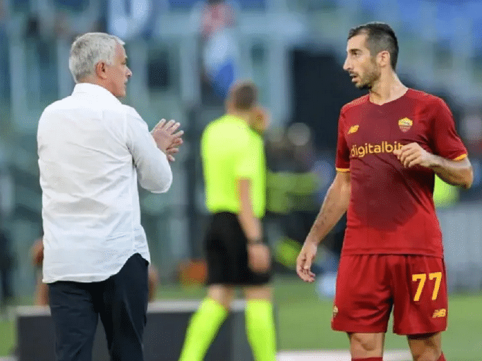 罗马700万欧元签后卫，5000万放前锋加盟尤文