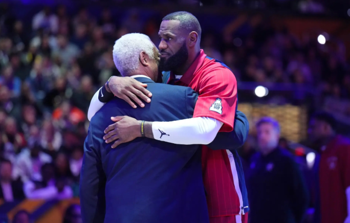 揭秘全明星更衣室：三大名宿要求众星努力打 新秀执行但正赛效果不佳