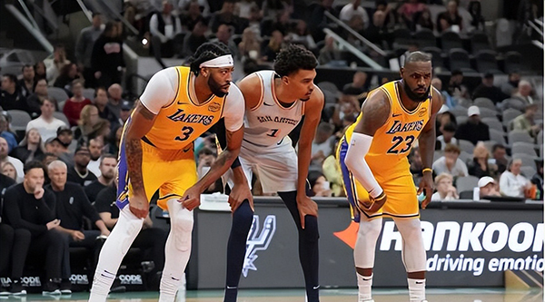 凭借浓眉内线统治、詹姆斯三双及17号秀首发，湖人轻松取胜了吗？