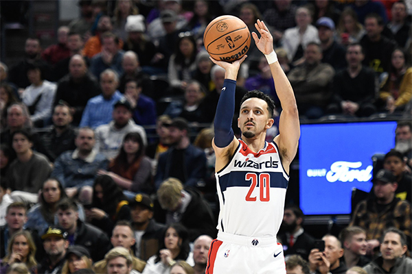 尼克斯一年合同签下沙梅特，15+3 强阵亮相，布伦森与大桥领衔冲冠路