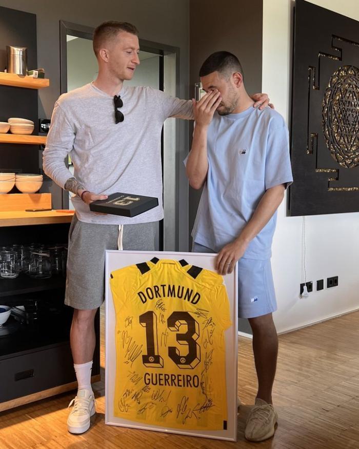 丢冠后大换血！多特官宣5将离队：德甲助攻王在列，罗伊斯含泪送别