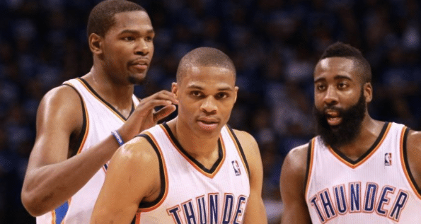 杜兰特比肩天勾，哈登追平詹姆斯，再去看韦少有些落寞吧？