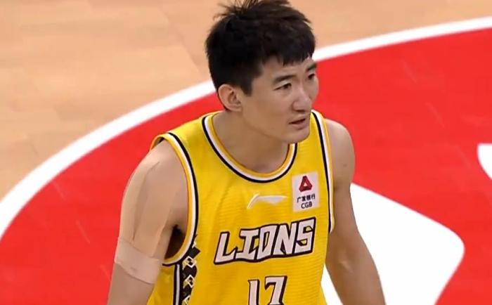 尴尬，脑热的郭艾伦被换下，辽篮反超广厦，郭艾伦FMVP又要没了