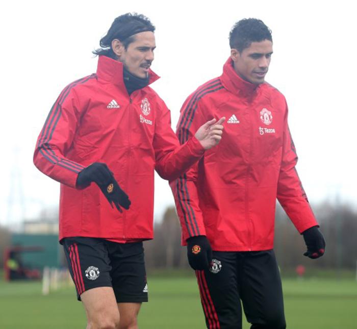 曼联官宣瓦拉内复出，卡瓦尼继续缺阵！天时有助朗尼克实现两连胜