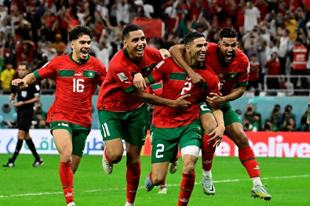 摩洛哥举国沸腾！卡萨布兰卡全城彻夜狂欢，3天后冲92年神迹