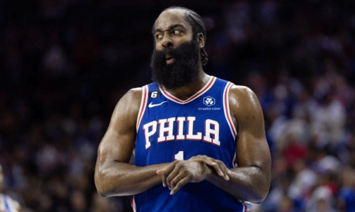 哈登轰29+11+9：末节11分接管比赛 成76人赛季首胜大功臣