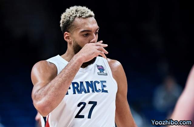 男篮欧锦赛爆冷继续？头号黑马PK夺冠大热，2亿巨星恐沦为背景