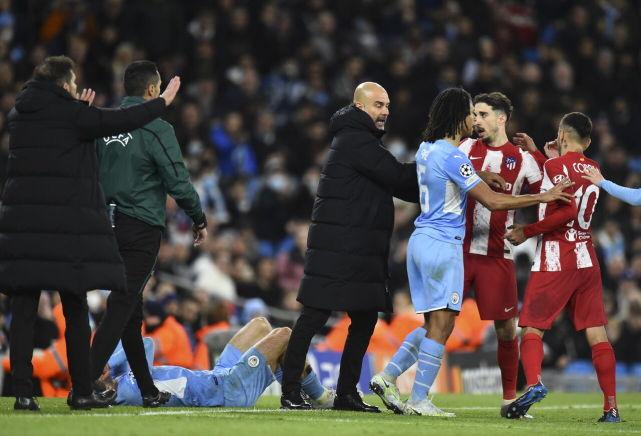 输球输人？马竞大将爆射闷曼城标王脸上！双方爆发冲突