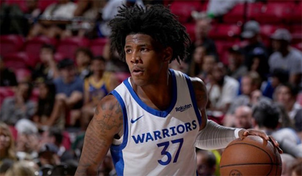 勇士官宣3裁2签！连续操作调整大名单 库里领衔豪阵冲击总冠军